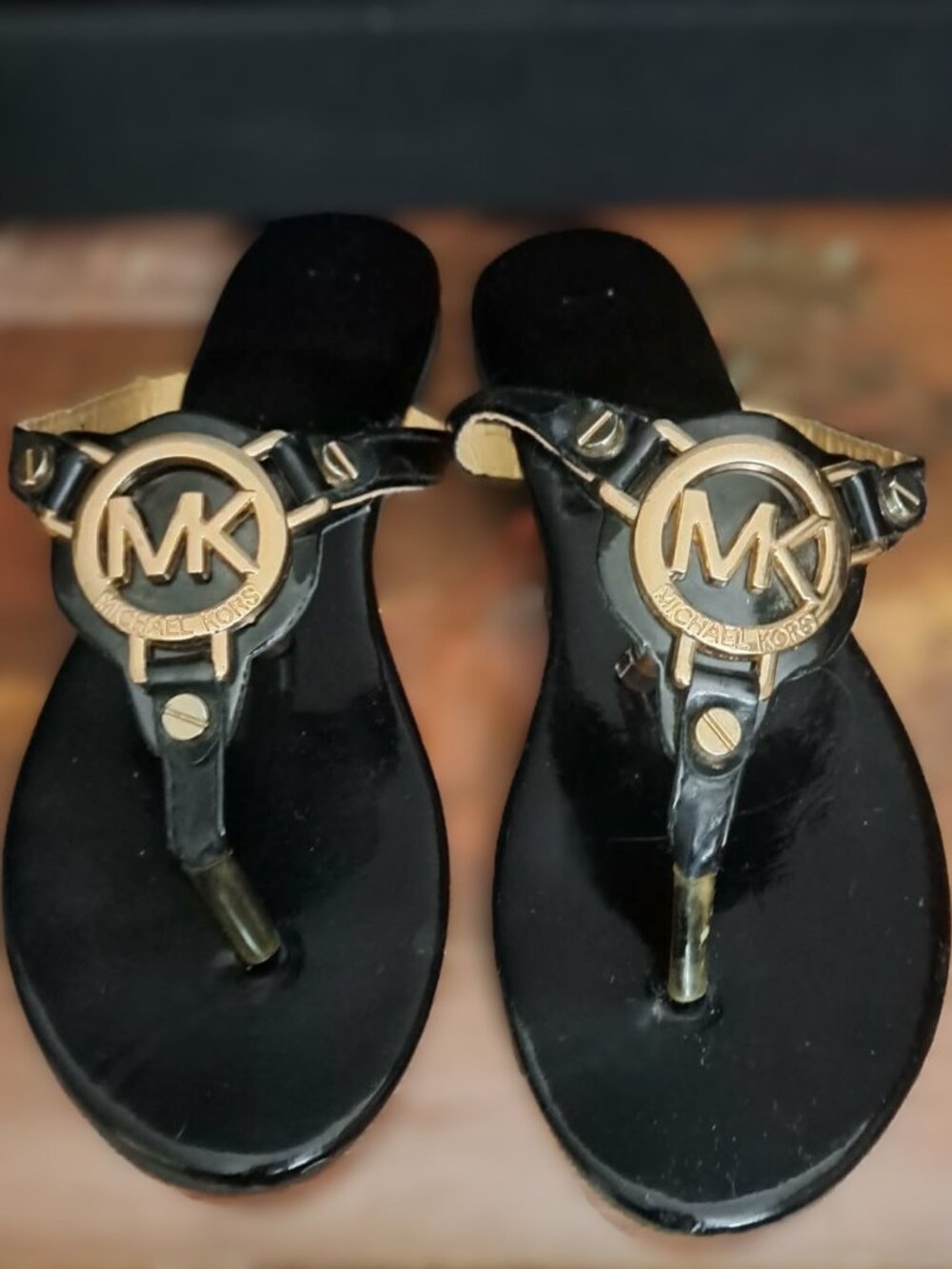 Michael Michael Kors Lillie Leather Thong Sandals - Excellent Condition